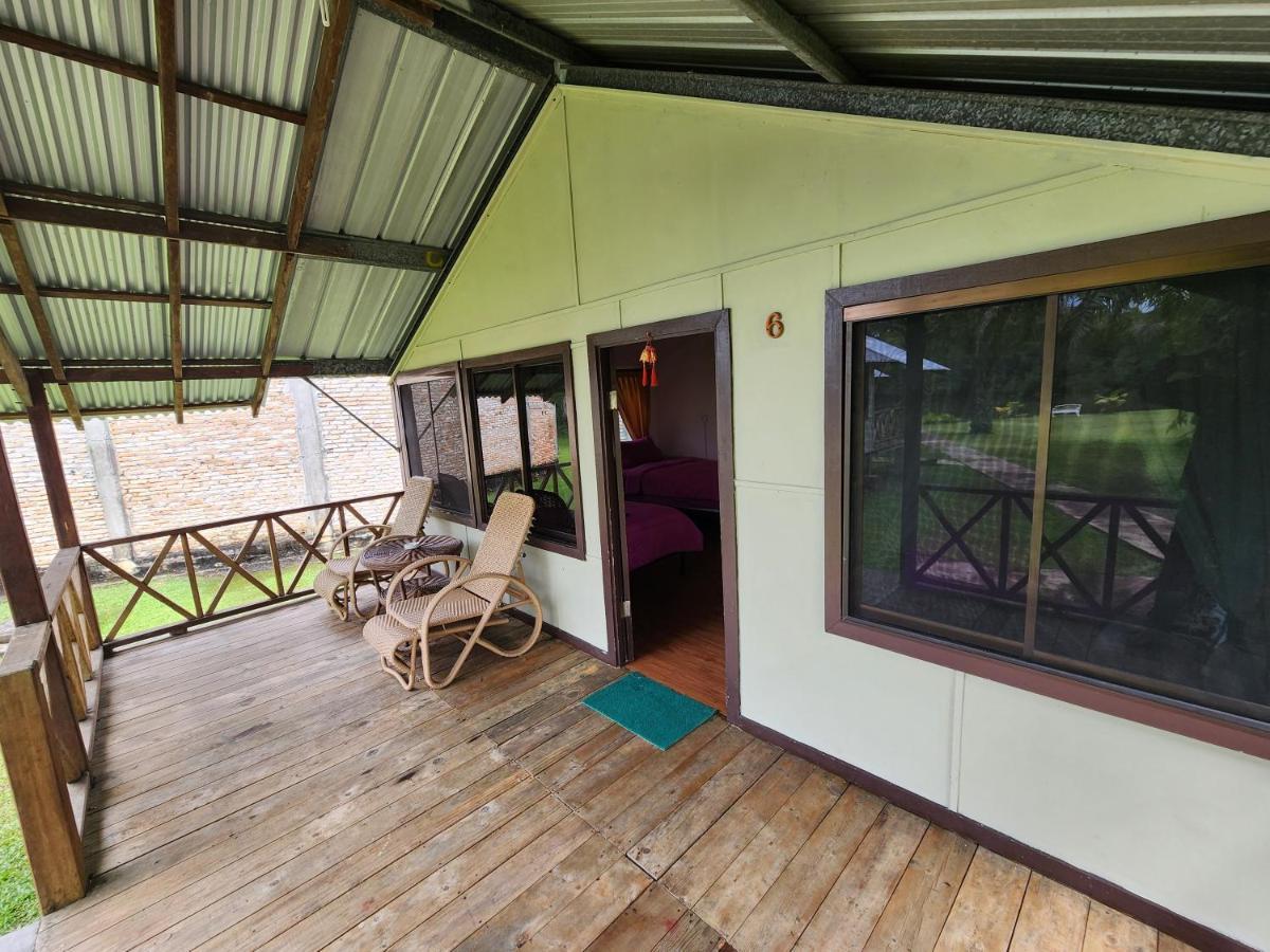 Hotel Mb Camp Singkil Gosongtelaga Exterior foto