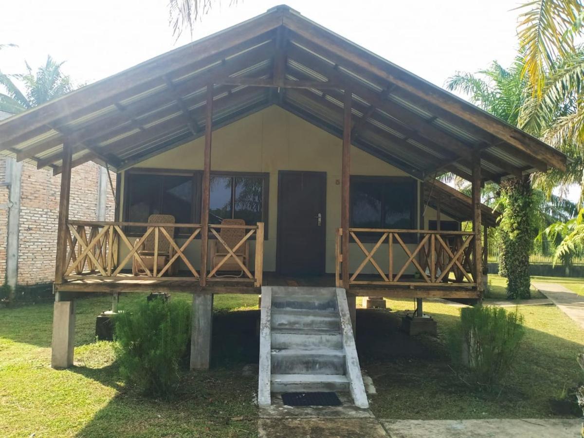 Hotel Mb Camp Singkil Gosongtelaga Exterior foto