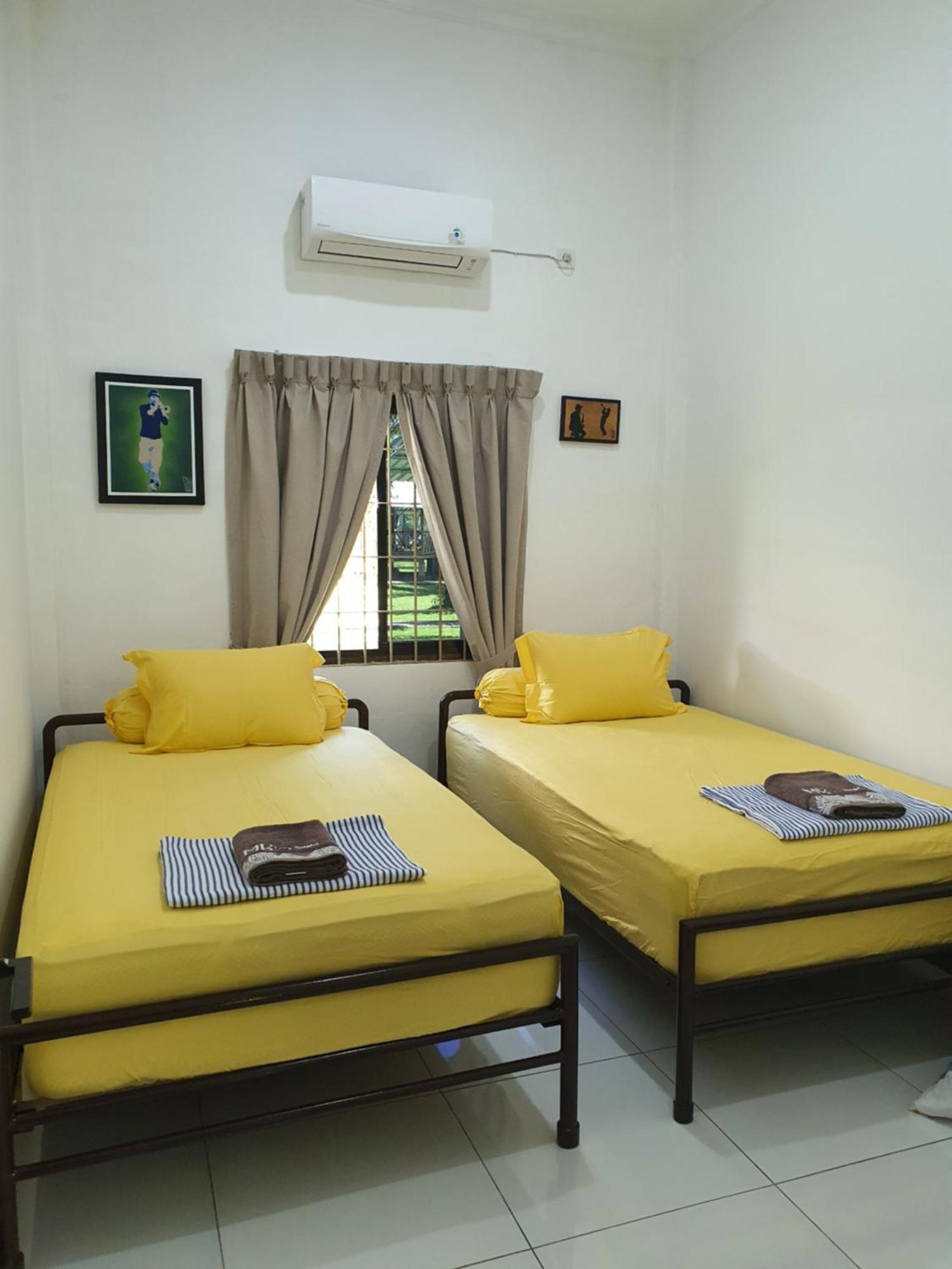 Hotel Mb Camp Singkil Gosongtelaga Exterior foto